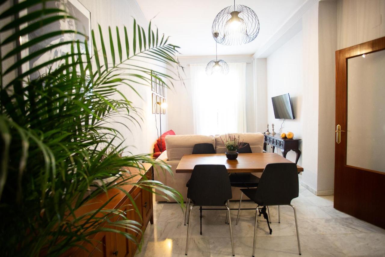 Wish Suite Torres De Sevilla Exterior photo