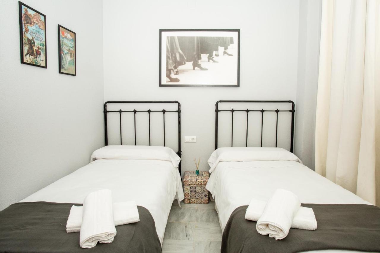 Wish Suite Torres De Sevilla Exterior photo