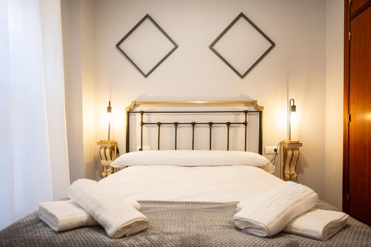 Wish Suite Torres De Sevilla Exterior photo